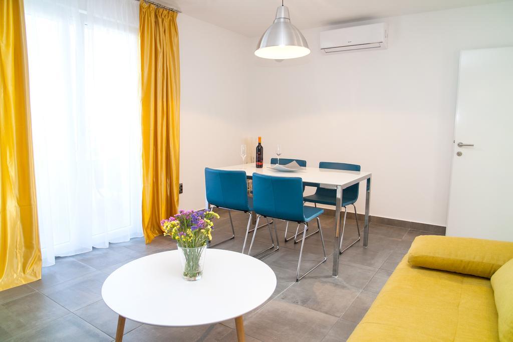 Apartment Ema Rogoznica  Exterior photo